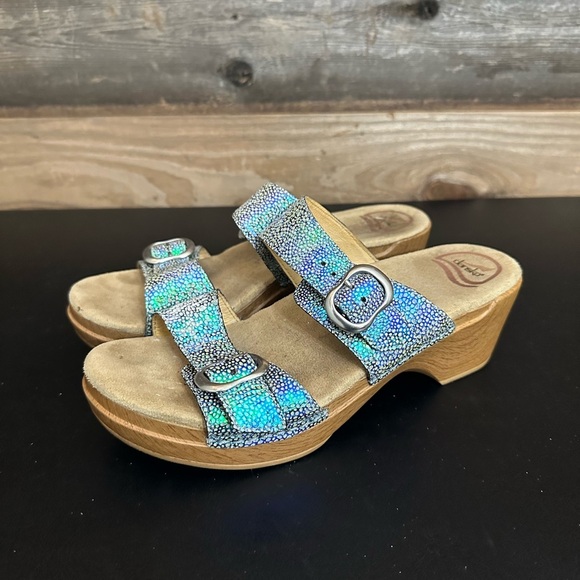 Dankso Shoes Womens 8.5 EU 39 Iridescent Blue Leather Double Strap Clog Sandals - Picture 1 of 12